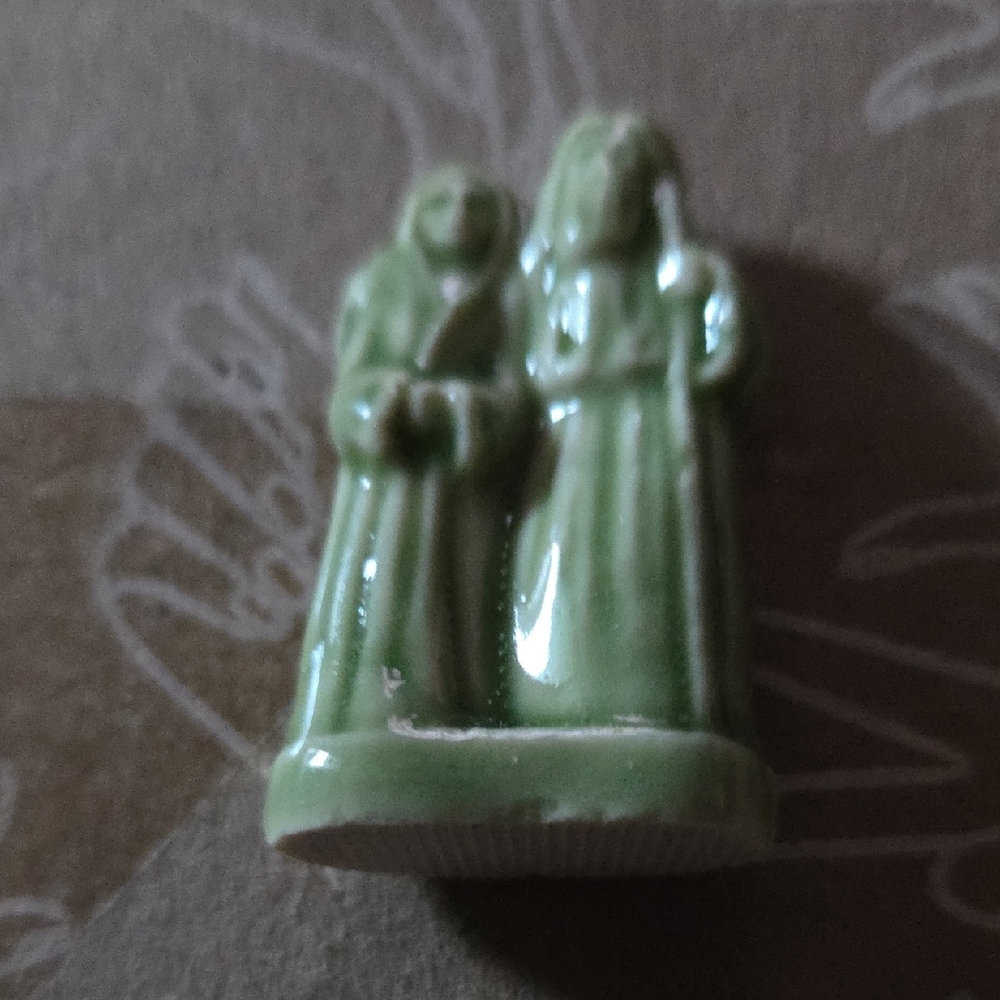 Noah Ark Noah And Wife Figurine Red Rose Tea Wade England Calendar Series